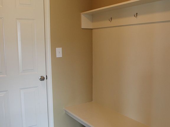 5th image of 116 Sara Marie Ln