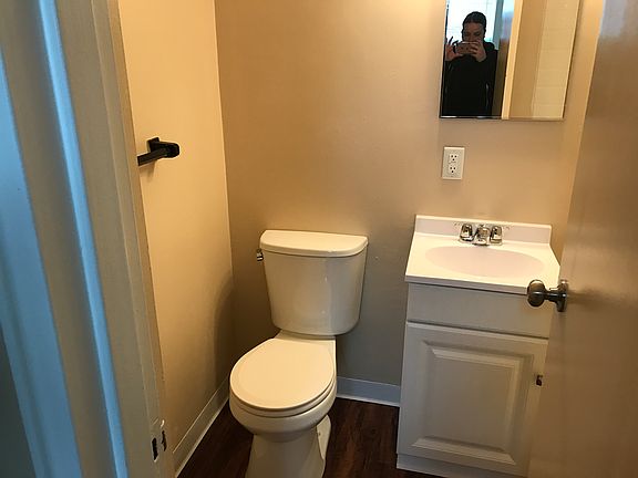 4th image of 1428 King Ave APT 18