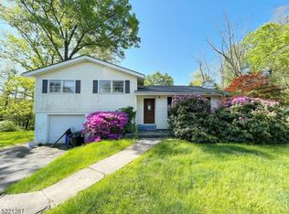 3 Hainesburg River Rd, Columbia, NJ 07832