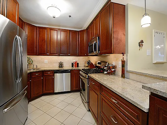 Sold by Hudson Place Realty | media 3
