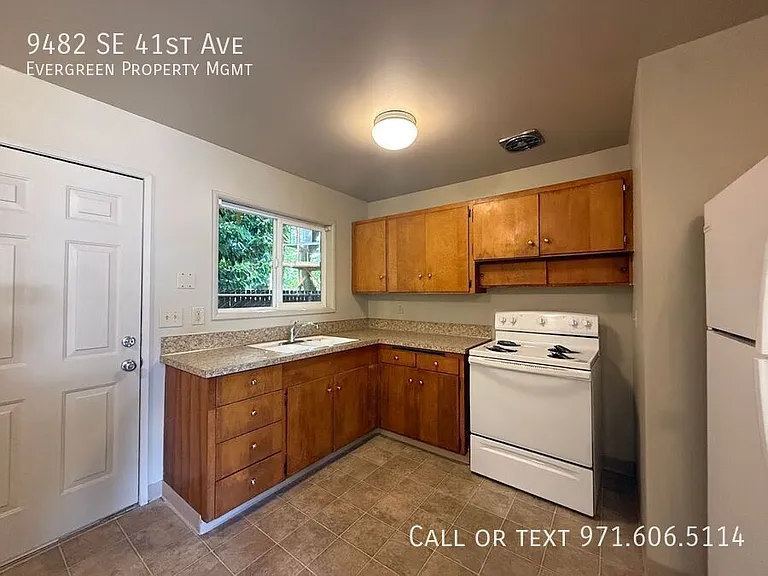 9482 SE 41st Ave — Photo 7