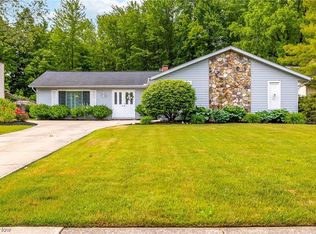 30989 Old Shore Dr, North Olmsted, OH