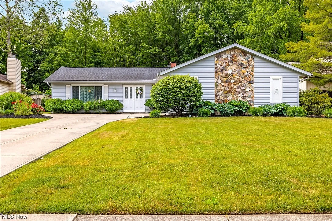 30989 Old Shore Dr photo 1