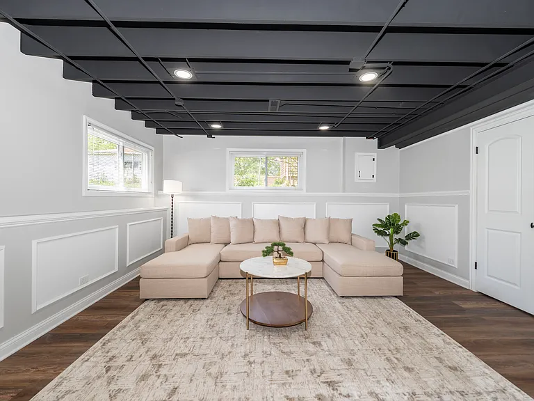 788 N Emroy Ave — Photo 36