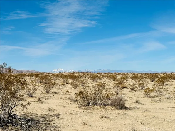 1 Charlotte Rd, Twentynine Palms, CA 92277