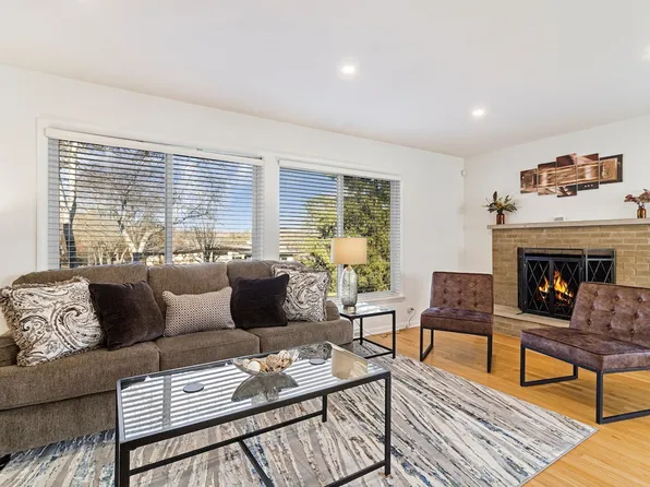 1555 Orchard Rd #Id1285042p, Wheaton, IL 60189