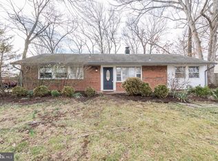 15007 Ponderlay Dr, Centreville, VA 20120