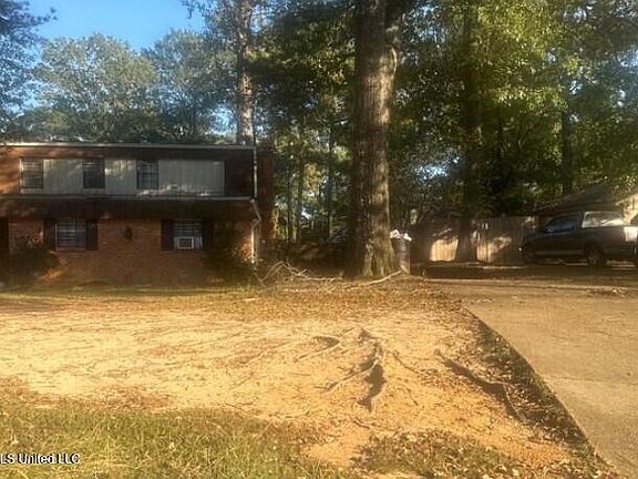 3rd image of 111 Blackmon Rd