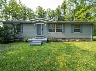 12420 Hotchkiss Rd, Burton, OH 44021