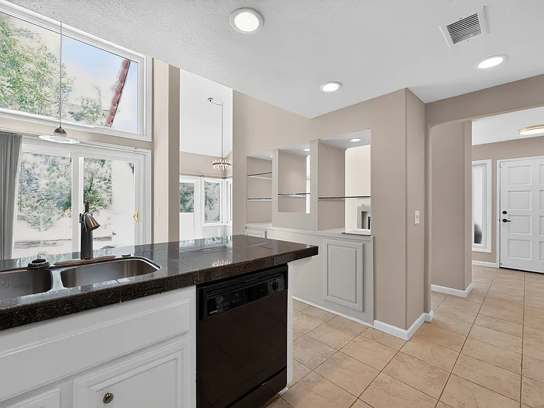 12137 Putting Green Row — Photo 18