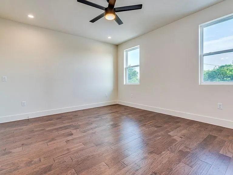 6412 Carson Rdg #B — Photo 13