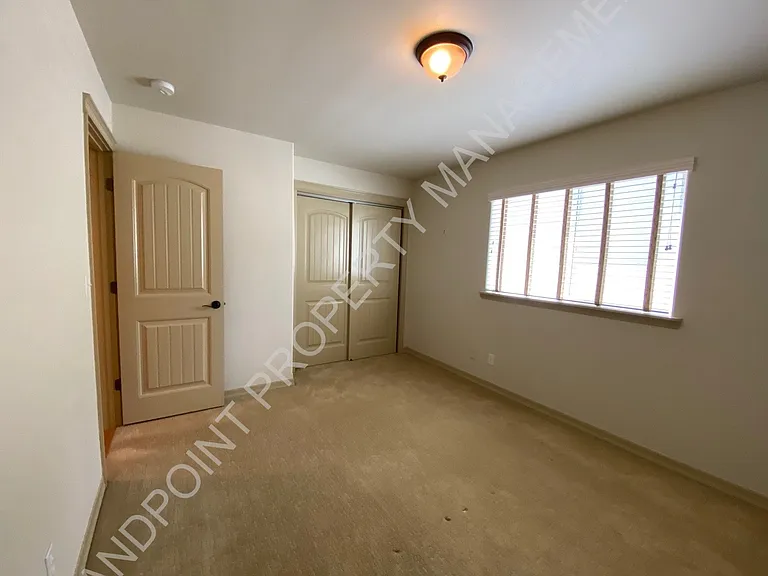 310 Huppert Ln — Photo 16