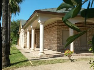 302 E Croydon Pl, Laredo, TX 78045