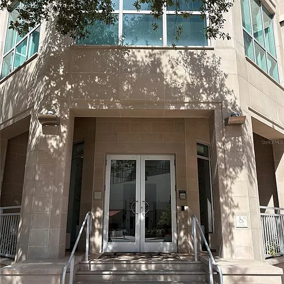 1350 Main St #302 — Photo 1