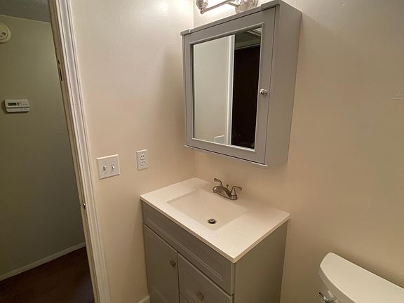 5th image of 1946 Preston Ave #2