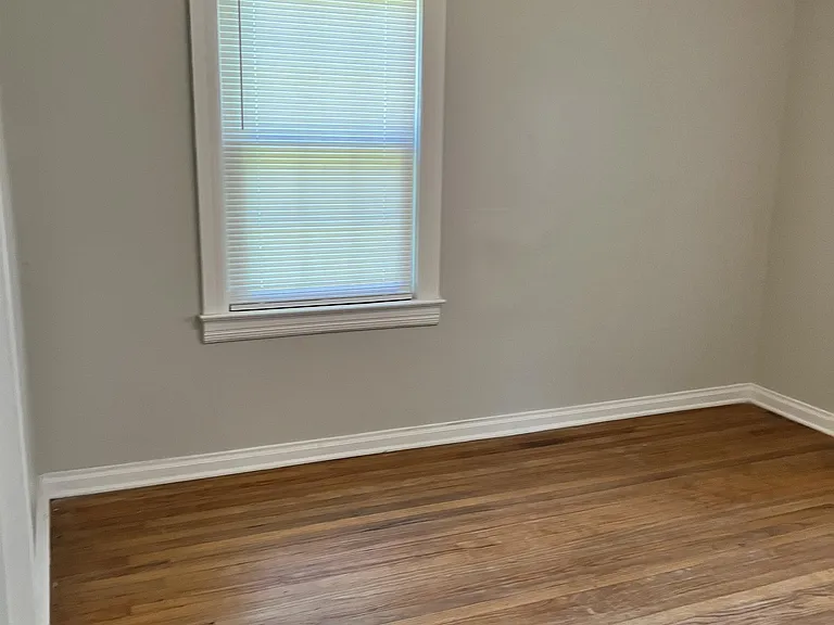 401 Highland St — Photo 17