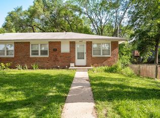 615 Evergreen St, Leavenworth, KS 66048