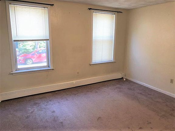 5th image of 241-243 Columbia St #1