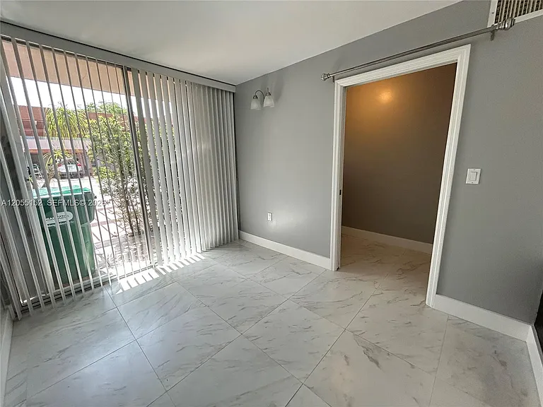 14110 Kendale Lakes Cir — Photo 10