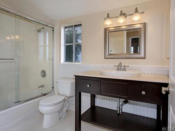 4th image of 415 Narcissus Ave #1/2
