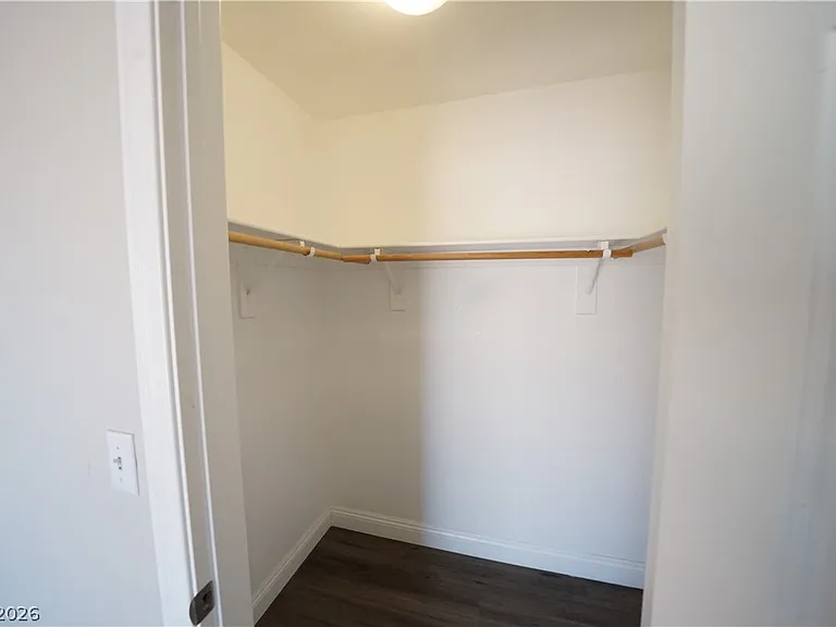 916 Clubview Dr — Photo 23
