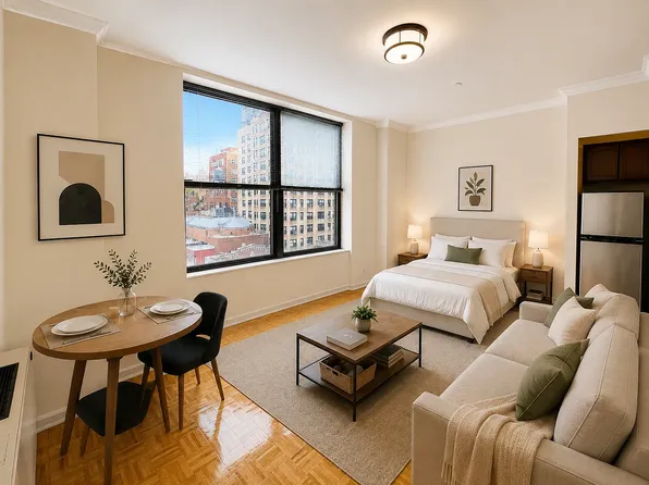 304 W 92nd St, New York, NY