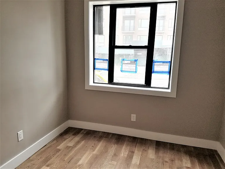 344 McGuinness Blvd #2A — Photo 9