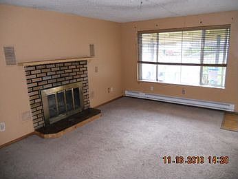 3rd image of 11343 Butler Ave SW
