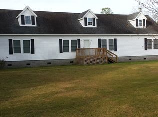 155 Pond St, Vanceboro, NC 28586