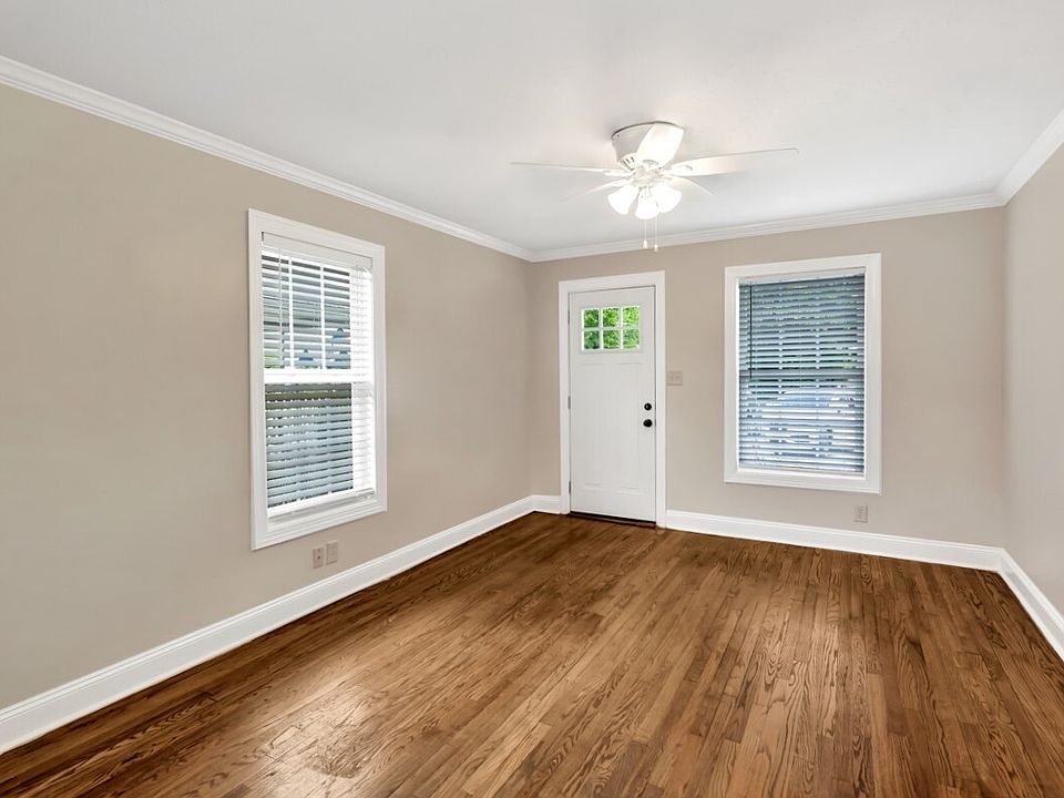 1st image of 1537 McKinley Ave NE #A-1