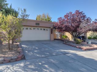 9832 Lagrima De Oro Rd NE, Albuquerque, NM 87111