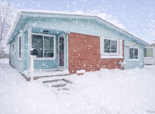 456 S Hawthorne St, Westland, MI 48186