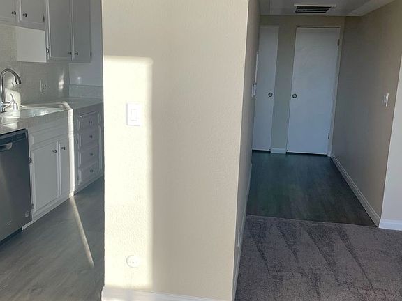 4th image of 4646 Willis Ave APT 109