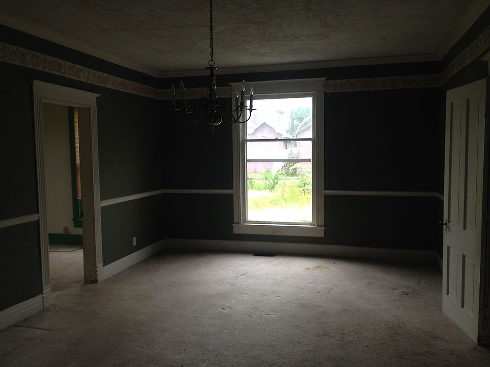 1st image of 814 N High St
