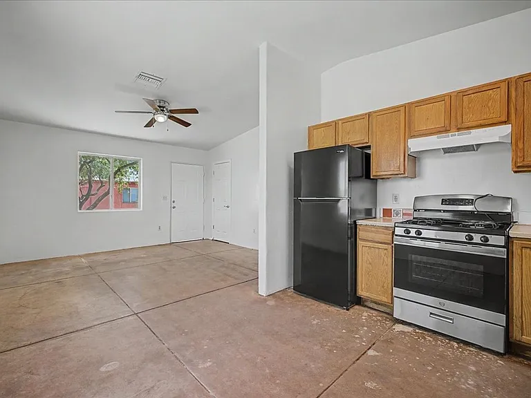 81 E Laguna St #1 & 2 — Photo 7