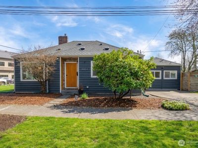 8404 12th Avenue S, Seattle, WA, 98108