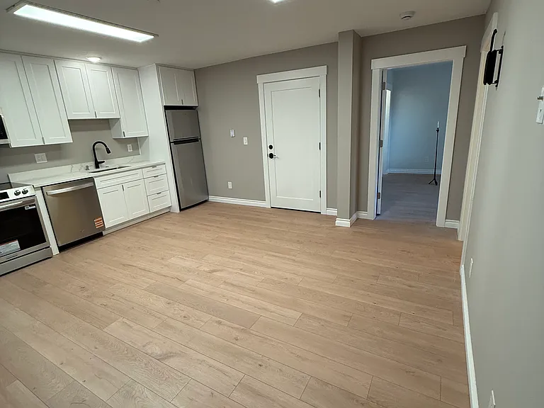 2367 NW Kearney St #1 — Photo 10