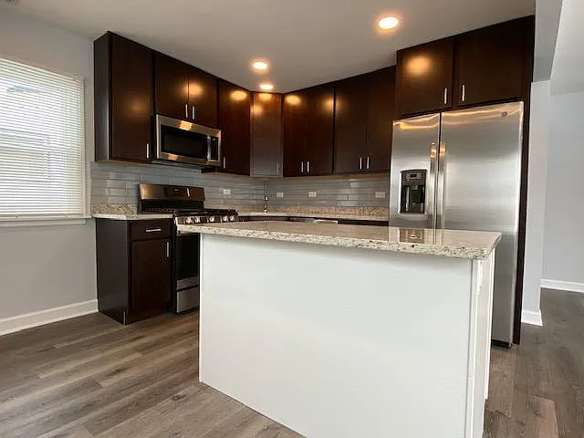 218 W Pineview Dr — Photo 5