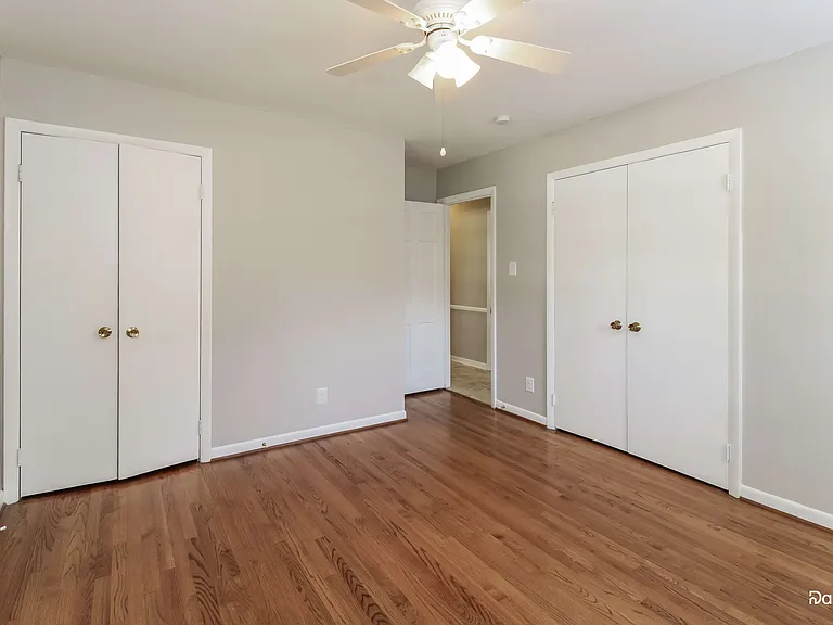 906 Meade Dr — Photo 14