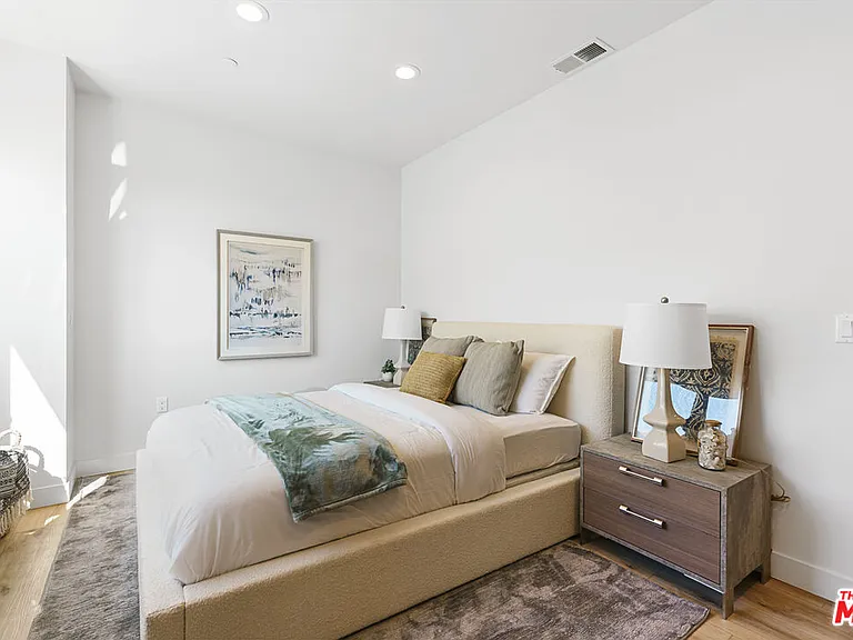 14651 W Sara Ln — Photo 17