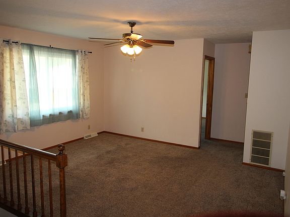 2nd image of 300 Aspen Dr