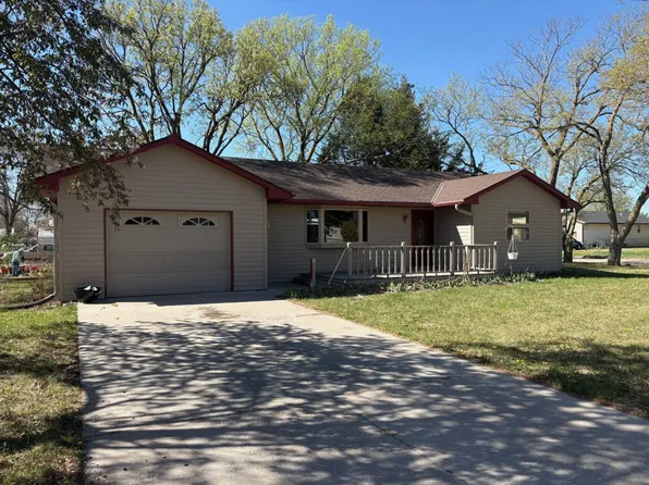 650 F St, Burwell, NE 68823