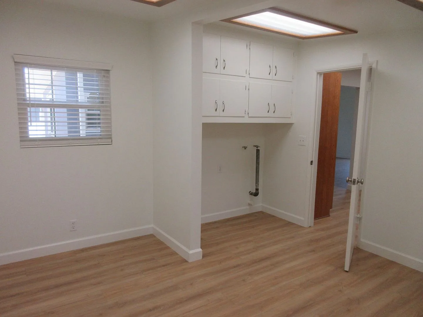 Duggan Property Management, Inc. presents. Adorable home on Paso Robles. — Photo 4