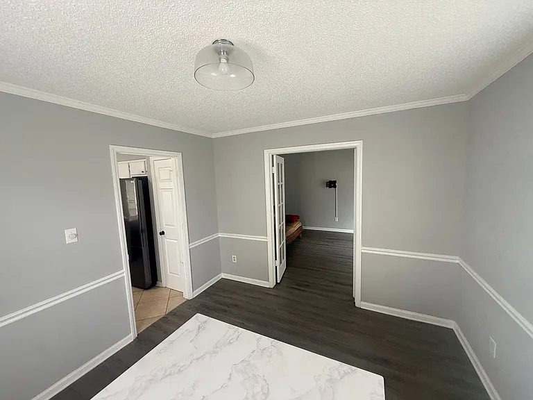 9501 Pondside Ln — Photo 4