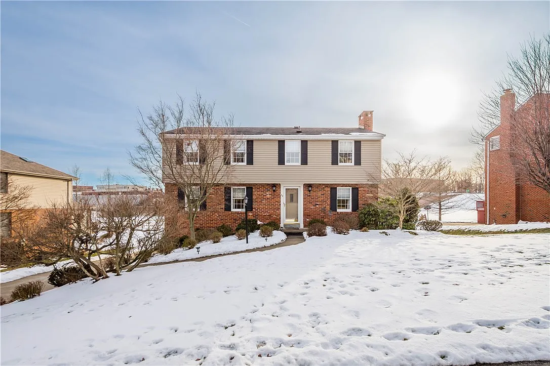 33 Cannongate Dr photo 1