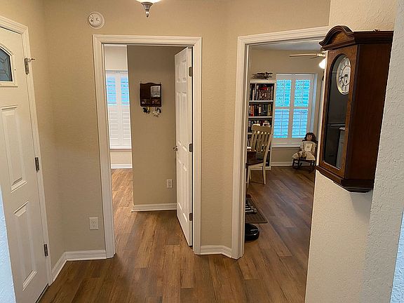 5th image of 5939 SE 158th Ct