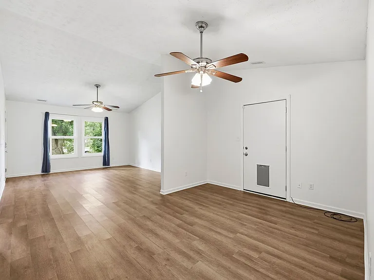 3021 Steeple Chase Ct — Photo 4