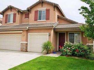 955 Finnegan Way, Perris, CA 92571