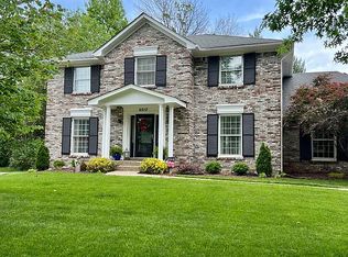 4610 Dannywood Rd, Saint Regis Park, KY 40220