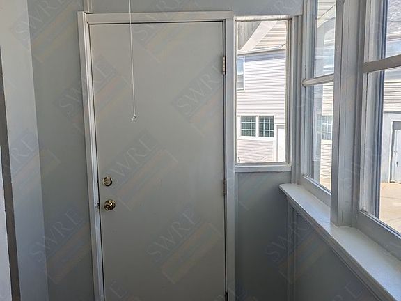 2nd image of 1126 Edgar St